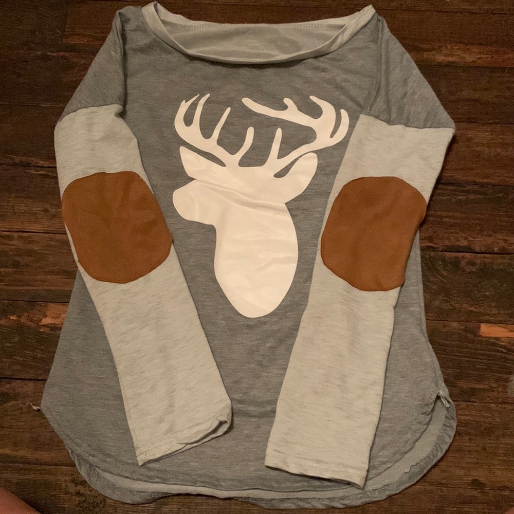 Women’s deer shirt
